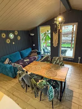 Дом в Алтай, Чемальский район, Узнезинское с/пос, с. Аскат  (62 м)