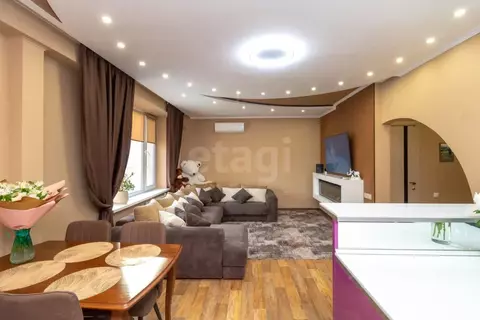 3-к кв. Тюменская область, Тюмень Заречный проезд, 37к1 (82.0 м)