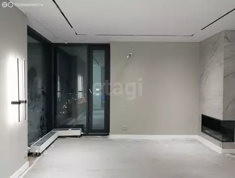 2-комнатная квартира: Тюмень, улица 50 лет Октября, 4 (90.9 м)