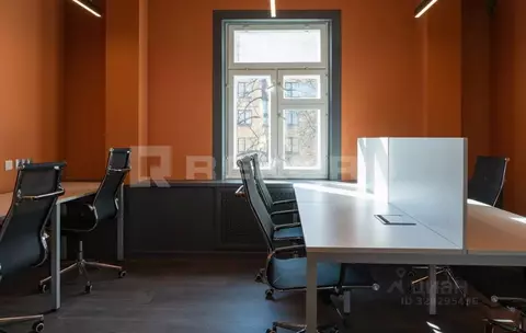 Офис в Санкт-Петербург Днепропетровская ул., 14Б (317 м)