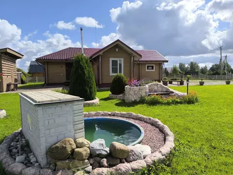 Дом в Новгородская область, Новгородский район, Савинское с/пос, д. ...