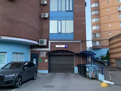 Гараж в Московская область, Химки ул. Лавочкина, 13к1 (18 м)