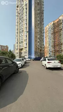 Торговая площадь (155 м)