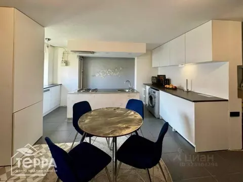 3-к кв. Крым, Евпатория просп. Ленина, 56 (66.9 м)