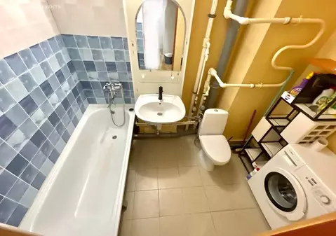 3-комнатная квартира: Санкт-Петербург, Мебельная улица, 25к1 (93.2 м)