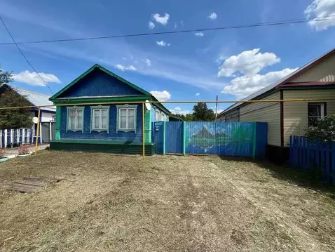 Дом в Самарская область, Алексеевка с/пос, с. Алексеевка ул. ...