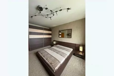 2-к кв. Пермский край, Чайковский ул. Азина, 5/1 (70.0 м)