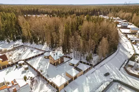 Дом в Ленинградская область, Выборгский район, Рощинское городское ...