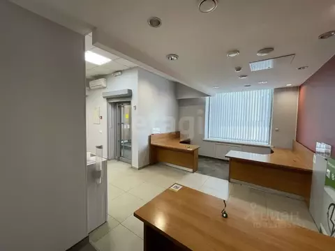 Помещение свободного назначения в Тюменская область, Тюмень ул. ...