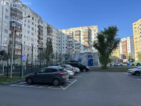 2-комнатная квартира: Тюмень, улица Николая Чаплина, 117 (54 м)
