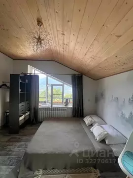 Дом в Карачаево-Черкесия, Теберда Карачаевский городской округ, ул. ...