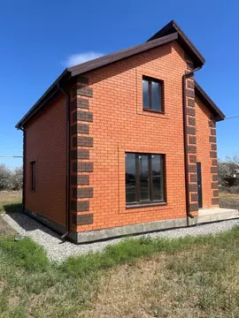 Дом в Астраханская область, Приволжский район, с. Растопуловка ...