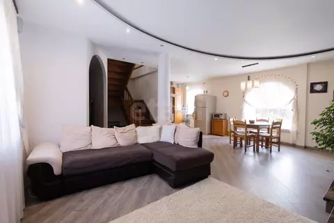 Дом в Иркутская область, Иркутский муниципальный округ, пос. Новая ...