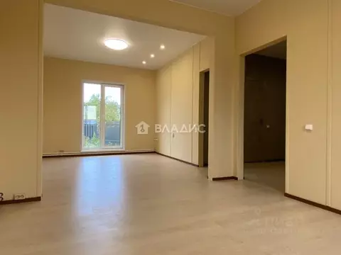 Дом в Ленинградская область, Тосненский район, Федоровское городское ...