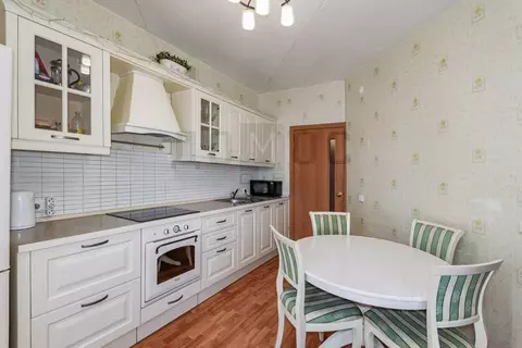 2-к кв. Свердловская область, Екатеринбург ул. Союзная, 8 (76.8 м)