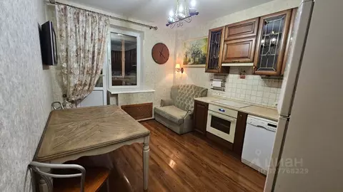 2-к кв. Московская область, Видное бул. Зеленые аллеи, 1 (71.1 м)