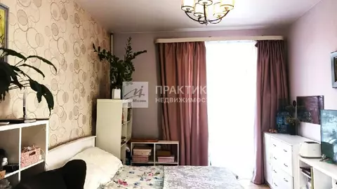 Продается 3-комнатная квартира