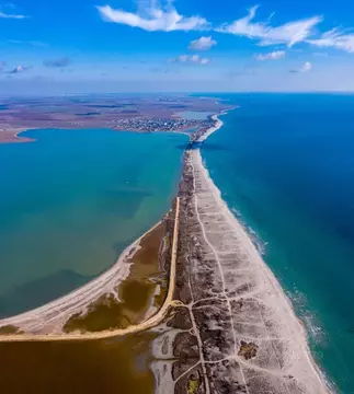 Участок в Крым, Сакский район, Штормовское с/пос, с. Приветное  (6.0 ...