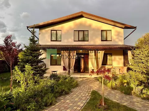 Дом в Крым, Бахчисарайский район, с. Голубинка ул. Ленина (311 м)