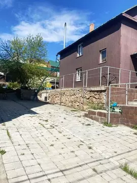 Коттедж в Бурятия, Улан-Удэ Солнечный мкр, ул. Рябиновая (240 м)