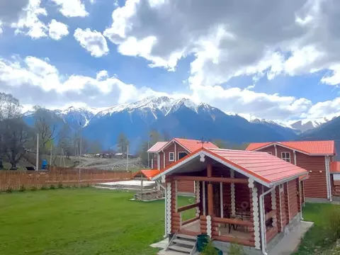 Дом в Карачаево-Черкесия, Теберда Карачаевский городской округ, ...