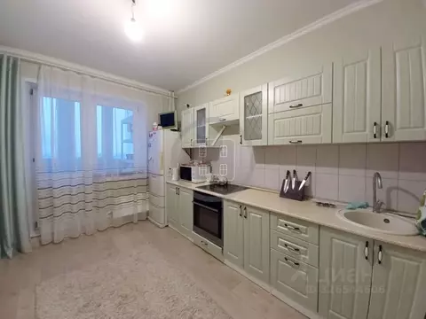 2-к кв. Калужская область, Калуга ул. Фомушина, 8к1 (60.0 м)