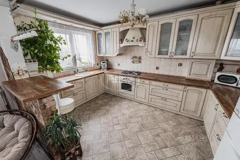 3-к кв. Калининградская область, Калининград ул. Юрия Гагарина, 111 ...