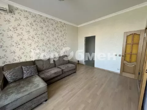 Продается 2-комнатная квартира