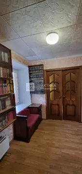 Продается 2-комнатная квартира
