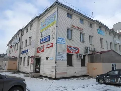 Торговая площадь в Ленинградская область, Отрадное Кировский район, ...