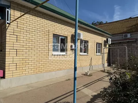 Дом в Астраханская область, Приволжский район, пос. Кирпичного Завода ...