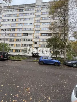 3-к кв. Санкт-Петербург Сиреневый бул., 8К1 (65.7 м)