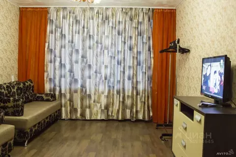 2-к кв. Кировская область, Кирово-Чепецк ул. Ленина, 20 (52.0 м)