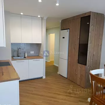 3-к кв. Тюменская область, Тюмень ул. Александра Митинского, 7 (92.3 ...