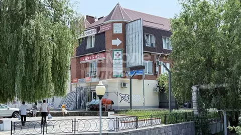 Помещение свободного назначения в Краснодарский край, Горячий Ключ ул. ...