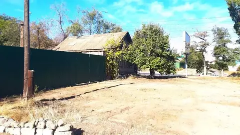 Участок в Волгоградская область, Волгоград Нежинская ул. (6.0 сот.)