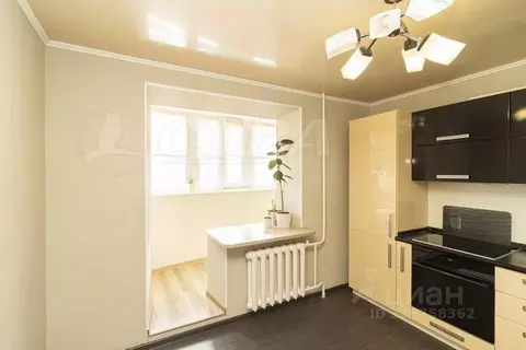 2-к кв. Тюменская область, Тюмень ул. Николая Семенова, 27 (66.0 м)