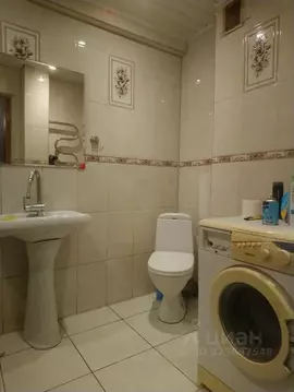 3-к кв. Санкт-Петербург Горелово тер., ул. Коммунаров, 190 (60.0 м)