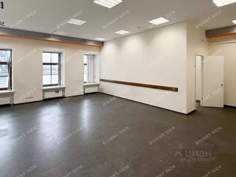 Офис в Санкт-Петербург Синопская наб., 52 (436 м)