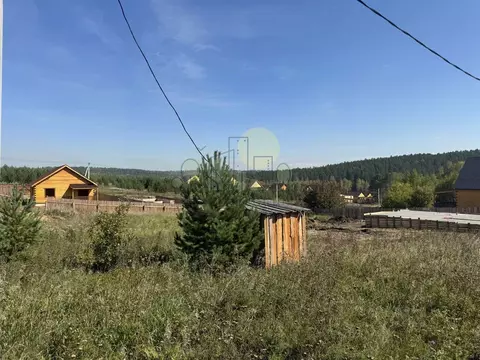 Участок в Иркутская область, Иркутский муниципальный округ, д. Карлук ...
