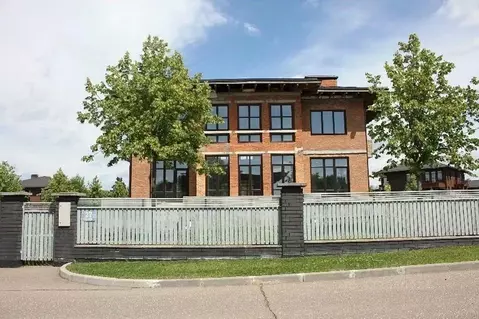 Дом в Московская область, Одинцовский городской округ, д. ...