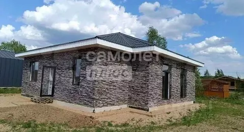 Дом в Калужская область, Совхоз Боровский с/пос, д. Комлево ул. ...