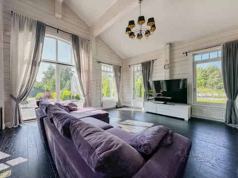 Дом в Ленинградская область, Выборгский район, Первомайское с/пос, ...