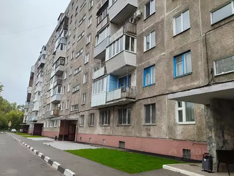 3-к кв. Омская область, Омск Заозерный мкр, просп. Менделеева, 33 ...