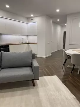 2-к кв. Московская область, Красногорск бул. Космонавтов, 13 (90.0 м)