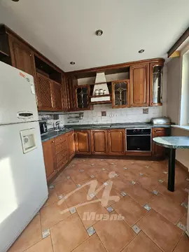 Продается 2-комнатная квартира