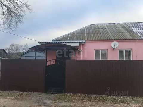 Дом в Брянская область, Брянский район, Свенское с/пос, пос. Свень ул. ...