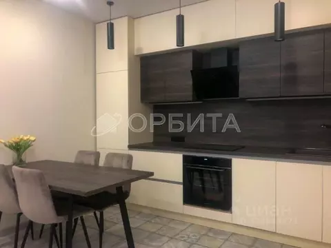 2-к кв. Тюменская область, Тюмень ул. Фармана Салманова, 12 (56.0 м)