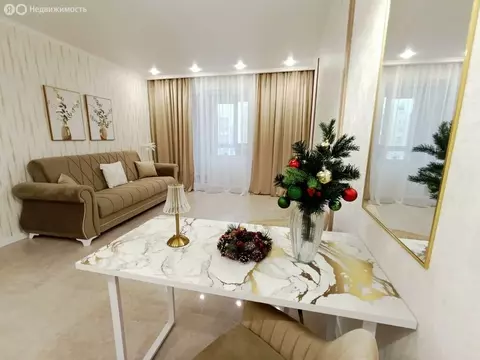 3-комнатная квартира: Оренбург, улица Неплюева, 2 (77 м)