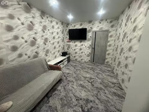 1-комнатная квартира: Гатчина, улица Чехова, 43 (38 м)